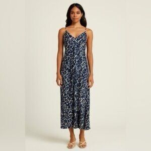 Never worn Hudson North’s Stylish Blue Patterned Maxi Dress